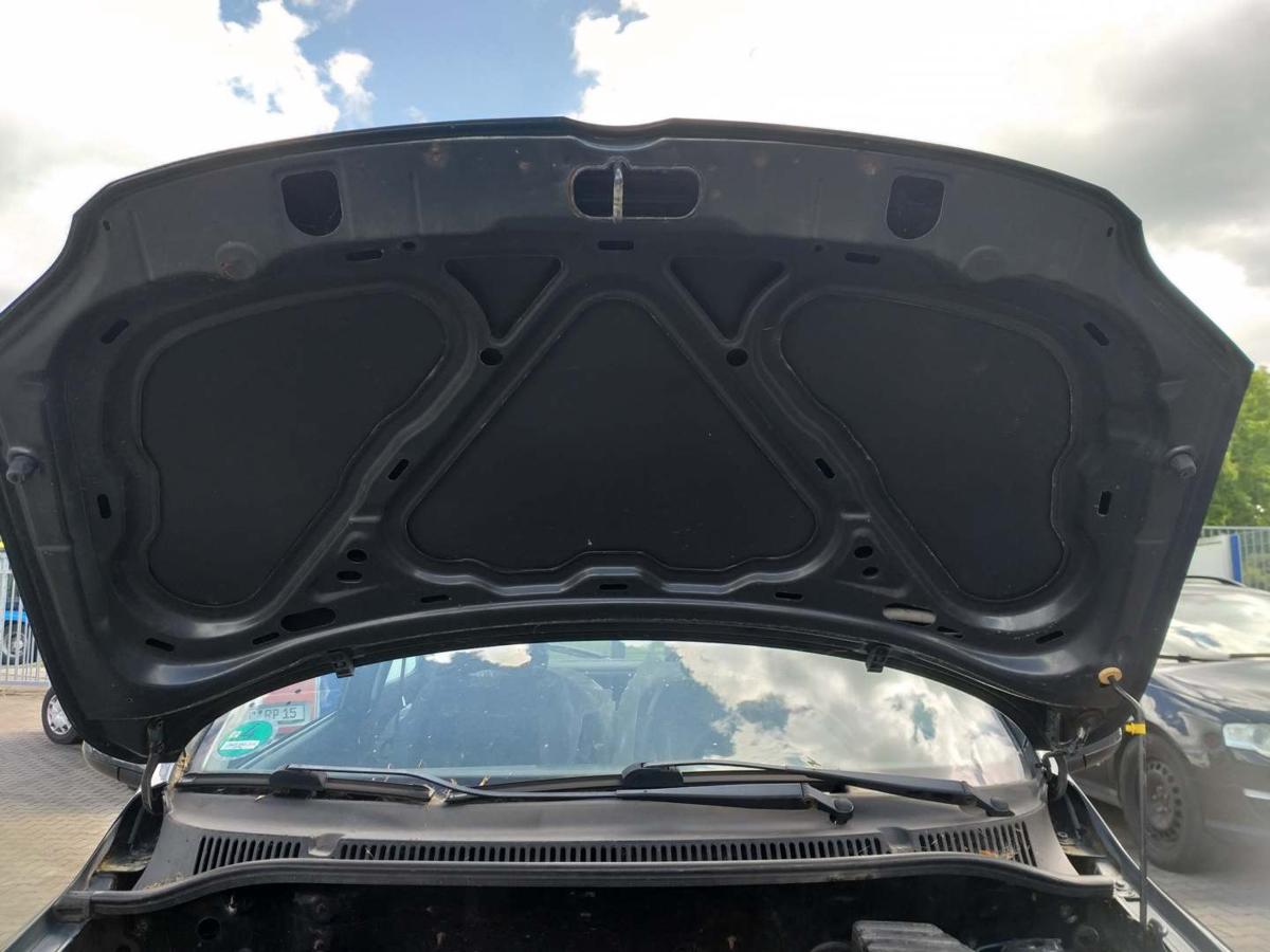 VW Fox original Motorhaube LI7F Uranograu Bj.2010